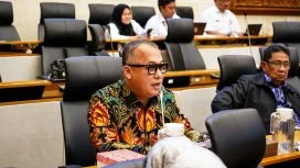 Anggota Badan Legislasi (Baleg) DPR RI, Arif Rahman, mendorong pengelolaan dana haji agar dapat lebih transparan, dan pemanfaatannya wajib untuk kesejahteraan uma