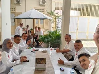 Keterangan foto : Projo Banten siap gabung ke partai Gerindra, Jumat (7/11/2025)