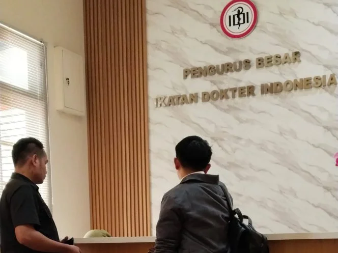 
Perawat di Tangerang Selatan Laporkan Dugaan Pelanggaran Etik Dua Dokter ke IDI