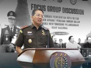 Keterangan foto : Kepala Kejaksaan Tinggi (Kajati) Jawa Timur (Jawa Timur), Dr Kuntadi, Jumat (21/11/2025)