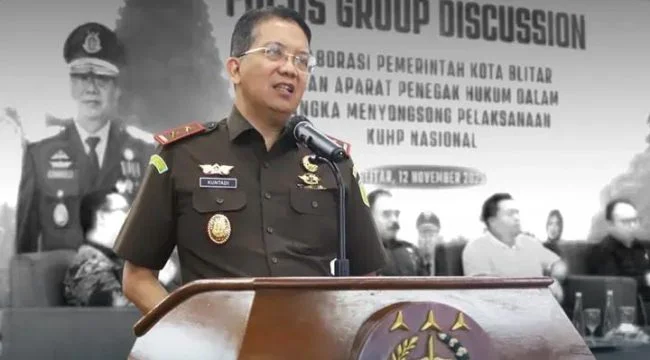 Keterangan foto : Kepala Kejaksaan Tinggi (Kajati) Jawa Timur (Jawa Timur), Dr Kuntadi, Jumat (21/11/2025)
