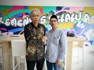 Keterangan foto: Farkhan Evendi (Kanan) Ketua Umum DPN Bintang Muda Indonesia (Dok Istimewa-red).