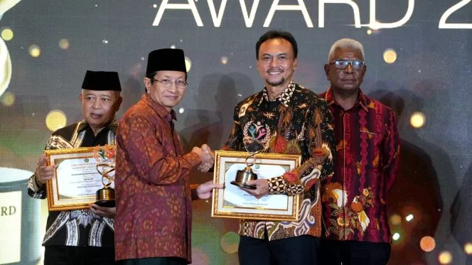 
Kemenag Anugerahkan Harmony Award 2025