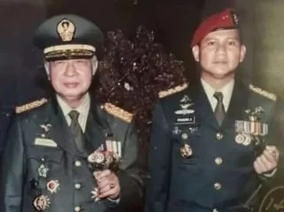 Mantan Presiden ke 2 Soeharto dan Presiden Prabowo Subianto, Kamis (13/11/2025)