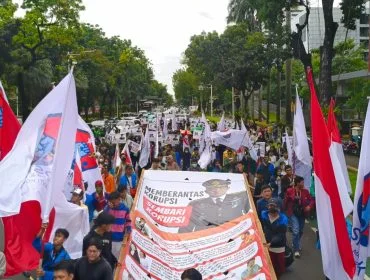 Keterangan foto: Koalisi Sipil Masyarakat Anti Korupsi (KOSMAK)