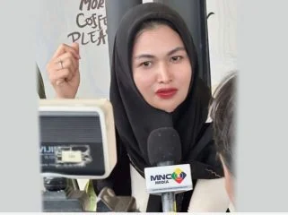 Keterangan foto: Camelia Panduwinata Lubis
