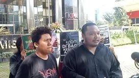 Keterangan foto: Antony Komrad.