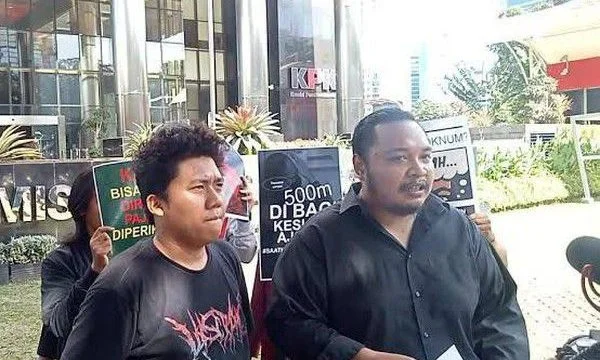 Keterangan foto: Antony Komrad.