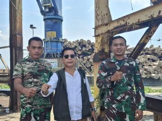 Keterangan foto : Sekjen Matahukum Mukhsin Nasir saat berada di Surabaya, Selasa (11/11/2025)