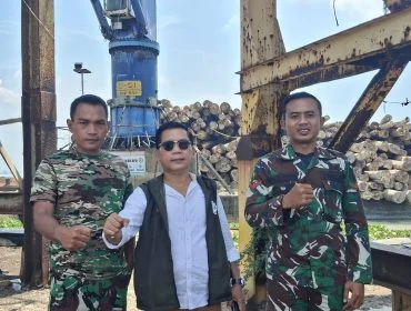 Keterangan foto : Sekjen Matahukum Mukhsin Nasir saat berada di Surabaya, Selasa (11/11/2025)