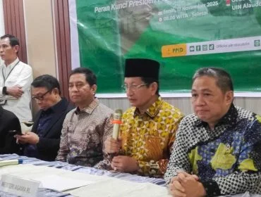 UIN Alauddin Makassar, Senin (17/11/2025). Forum yang mengangkat tema “Towards a Two-State Solution: Peran Kunci Presiden Prabowo Subianto dalam Mewujudkan Perdamaian di Gaza” dibuka oleh Menteri Agama Nasaruddin Umar, yang juga bertindak sebagai Keynote Speaker pertama.