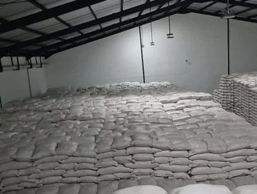 Keterangan foto : Perum Bulog Lebak dan Pandeglang Muhammad Syaukani, Minggu (21/12/2025)