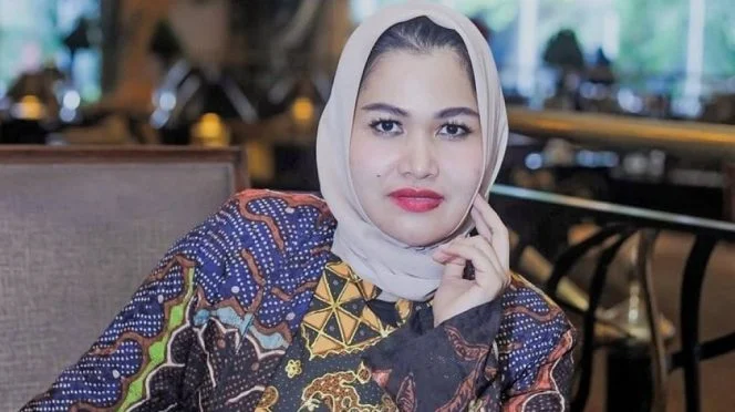 
Camelia Petir, mengapresiasi langkah cepat Presiden Prabowo Subianto yang turun langsung ke lokasi terdampak banjir di Sumatera