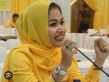Sekretaris Jenderal Kerapatan Indonesia Tanah Air (KITA) Camelia Panduwinata mendesak pemerintah segera menetapkan tragedi banjir dan longsor di Sumatera Utara sebagai bencana nasional.